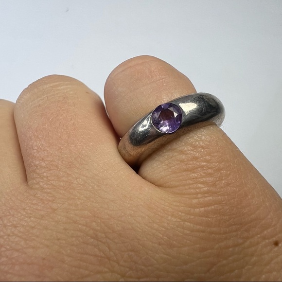 Sterling Silver Purple Stone Ring Size 4.75 - Picture 8 of 8